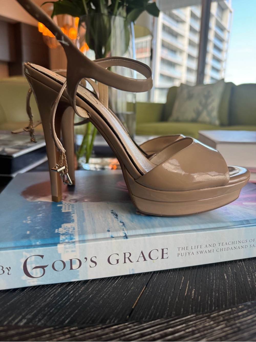 Jessica Simpson Nude Patent Platform Stiletto Heels – Size 38.5